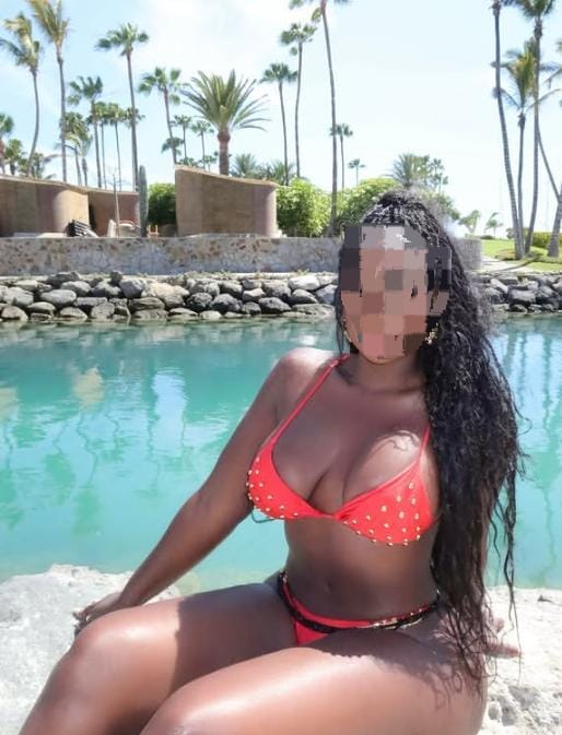 DIOSA DEL PLACER COMPLACIENTE FIESTERA A TOPE
