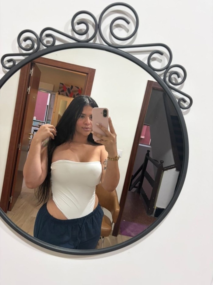 NICOL VENEZOLANA NALGONA FIESTERA 24H