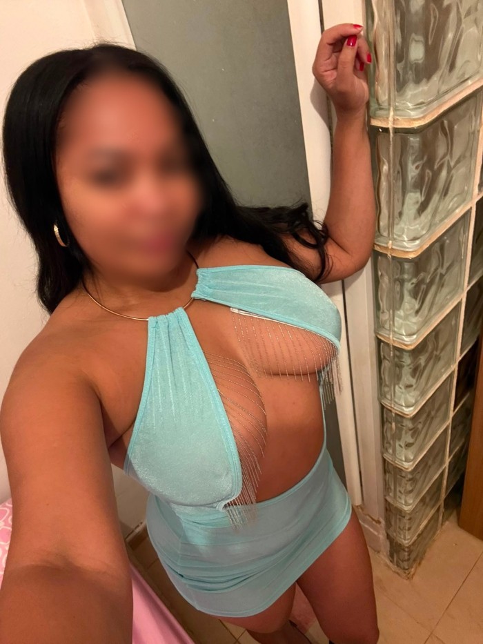 La bomba sexy fiestera