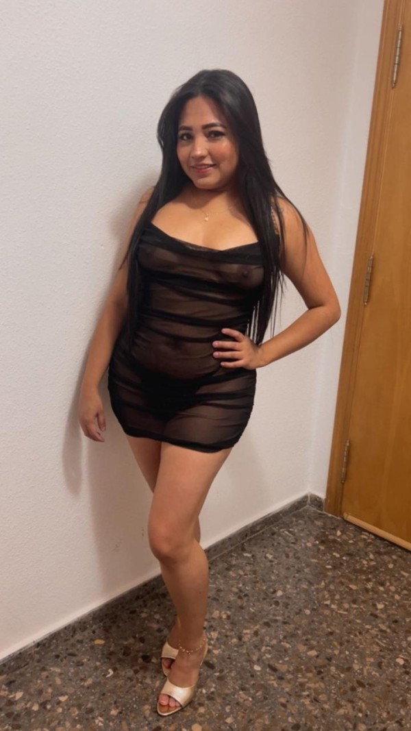 LATINA CACHONDA REALIZO DESPLAZAMIENTOS 24 H