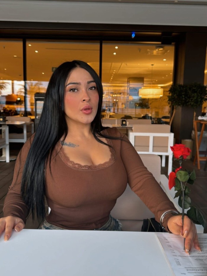 Colombiana sexy sensual caliente visítame