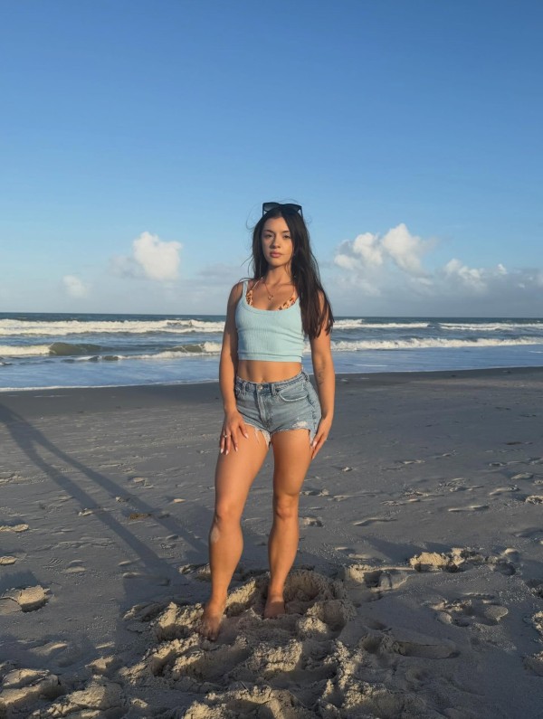 Jovencita Turca, Experta en hombres mayores