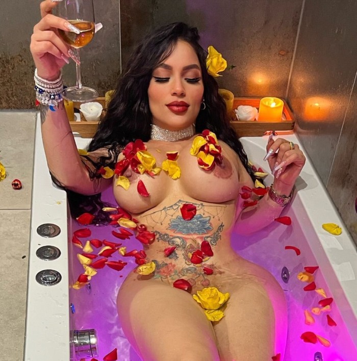 PAULA MUY COMPLETA 602663618 – LEON