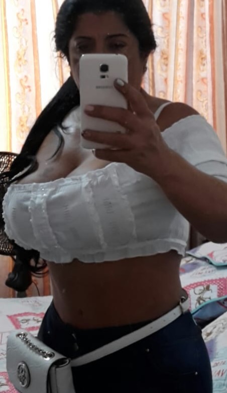 VALENTINA RECIEN LLEGADA MUY CACHONDA