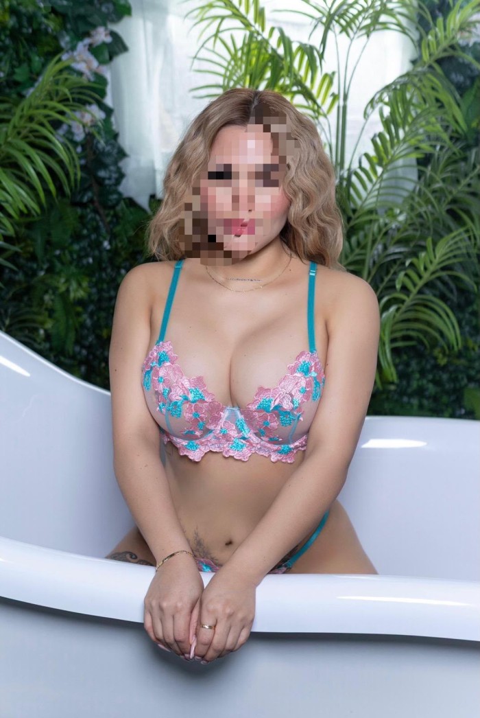 HERMOSA SENSUAL APASIONADA DESEOSA DE SEXO