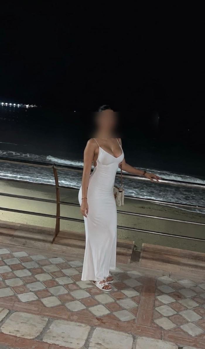 MUY CALIENTE CARIñOSA Y EXTROVERTIDA NOVEDAD EN TORREMOLINOS