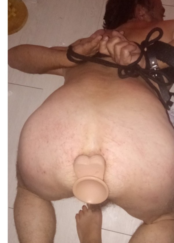 TE LA CHUPO DE RODILLA ENSALIVADA ÚLTIMOS DÍAS