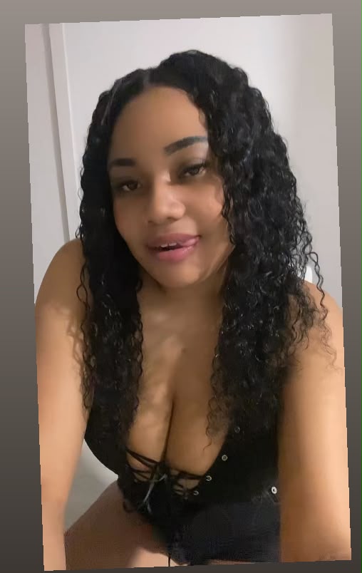 SOY KENIA, COLOMBIANA ARDIENTE Y DISCRETA