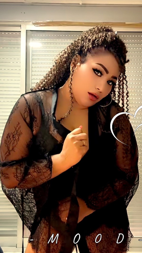 karina follame en 4 y Azotame fuerte en Reus fiest
