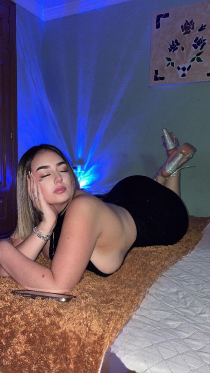 DIOSA DEL SEXO CON COÑITO JUGOSO ESPERANDOTE…
