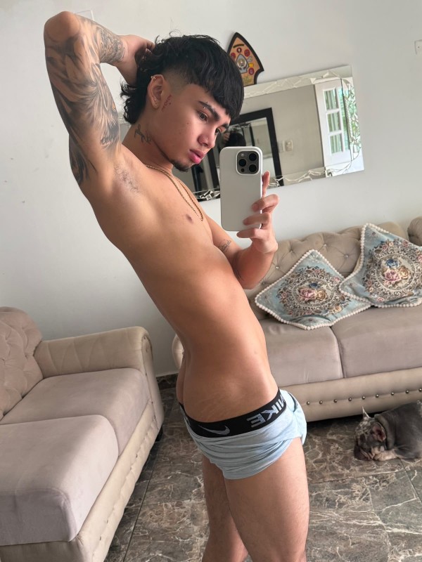 SEXY JOVENCITO DOMINICH LATINO