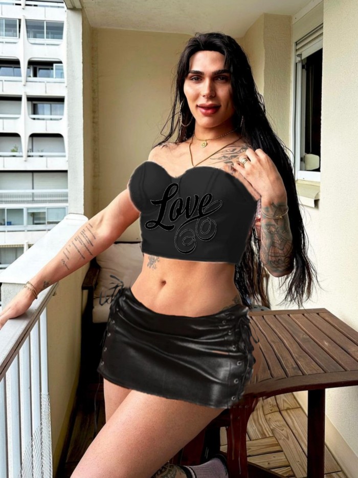 Tranny Claudia morenaza exótica alta 1.80 Sexy