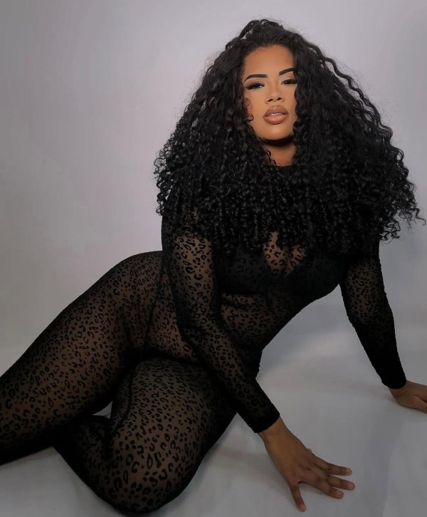 NOVEDAD BELLEZA LATINA