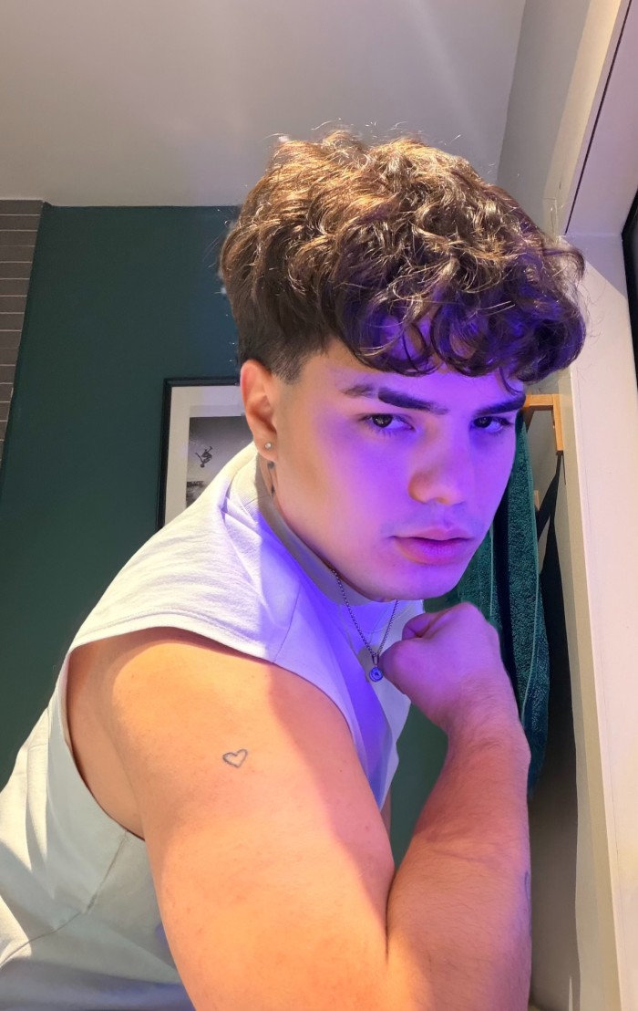 Joven latino