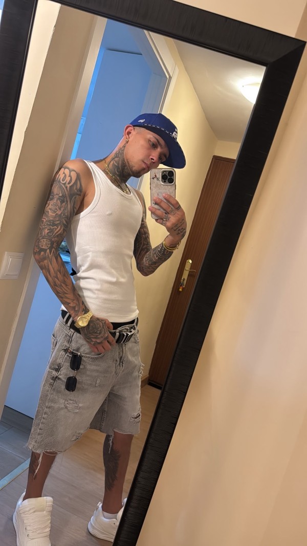 Axel jovencito Pollon XL bien cargadito