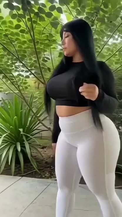 preciso mujer latina curvi para acompañante fija