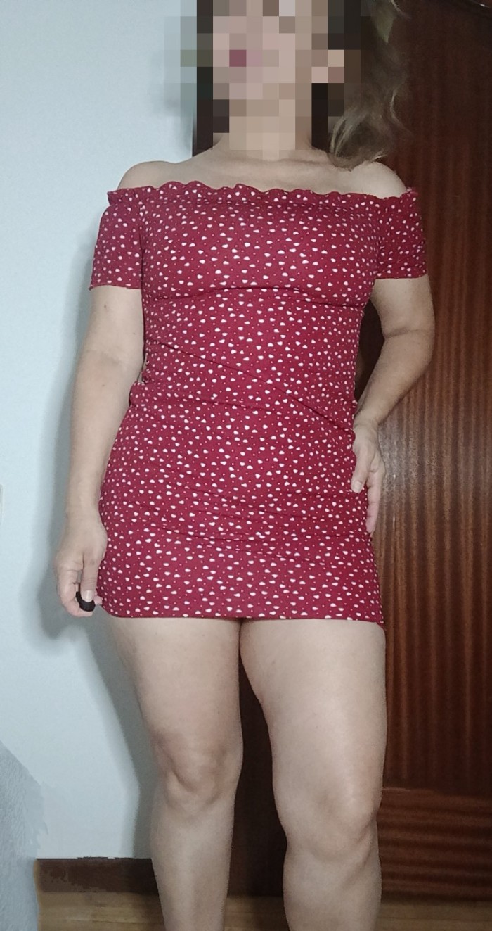 Madura pequeña elegante simpática y sin prisa