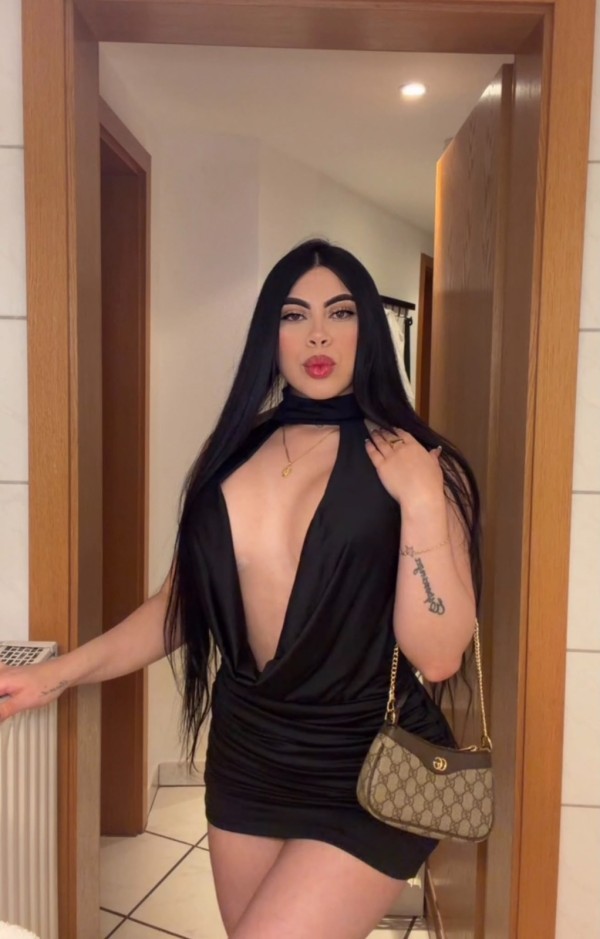HE REGRESADO Y MAS CALIENTE Y SUCIA QUE NUNCA