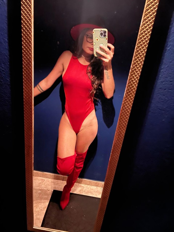 BRENDA SEXY, TRAVIESA Y DISPUESTA A TODO EN GUAZA