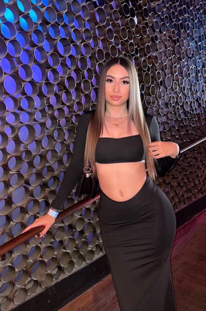 Jovencita sexy cachonda.