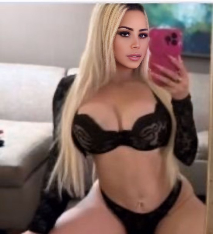 TRANS VERSALTI ARDIENTE FIESTERA SEXO SIN LIMITES
