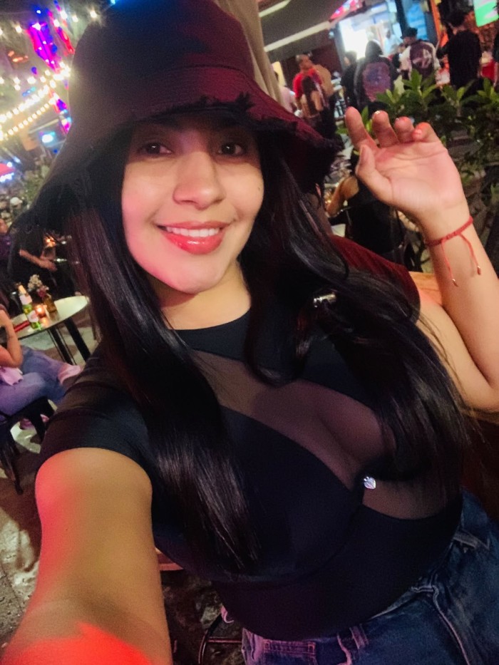 Sara Colombiana recien llegada a Pamplona