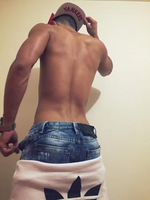 Guapo chico latino XL