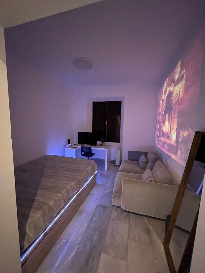 OPORTUNIDAD: SE ALQUILAN HABITACIONES EN GRANADA