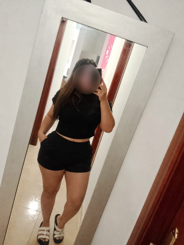 677854610 reina de tus travesuras en San Isidro