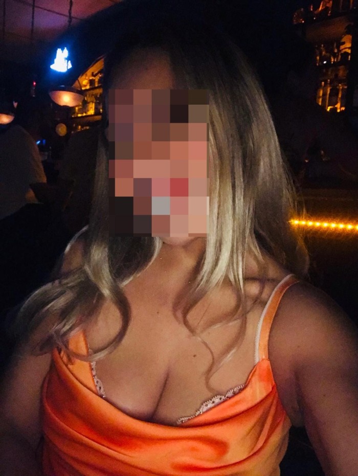 Novedad Rubia buenas curvas infartantes complacert
