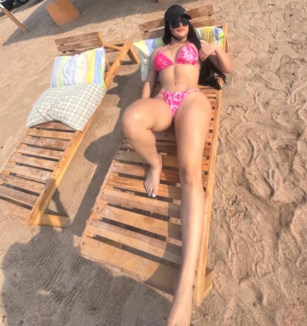 VALERIA RECIEN LLEGADA MUY CALIENTE Y CACHONDA