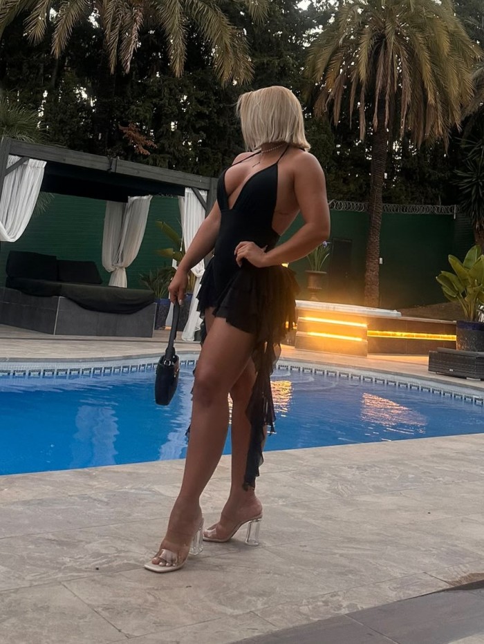 SOLO SALIDAS, PUERTO BANUS. CUERPO INOLVIDABLE.