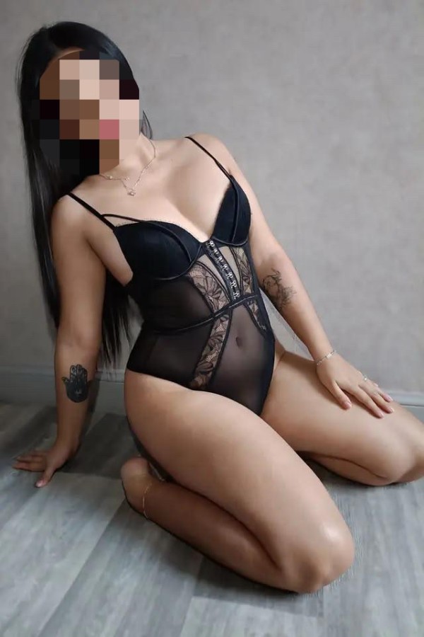MUJER MADURA VICIOSA FIESTERA EN VINARÒS 24H