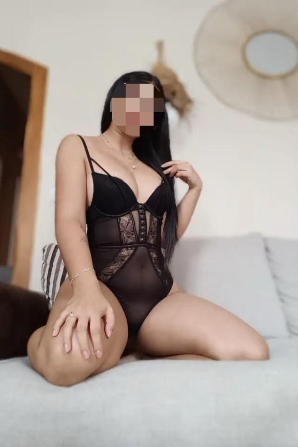MUJER MADURA VICIOSA FIESTERA EN VINARÒS 24H