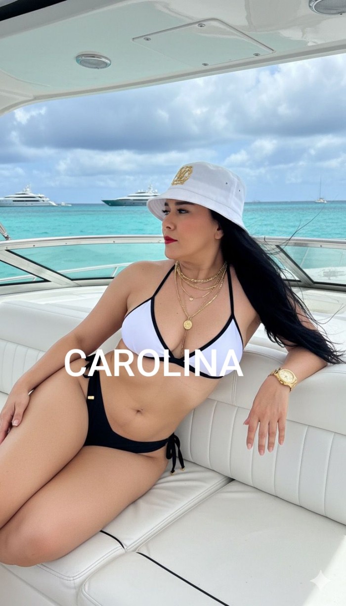 CAROLINA EN GARRUCHA