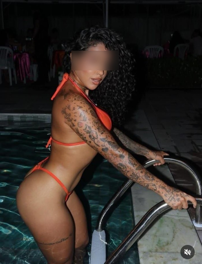 Claudia – Latina atrevida en Málaga centro