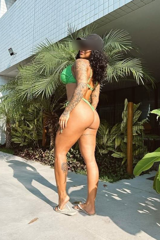 Claudia – Latina atrevida en Málaga centro