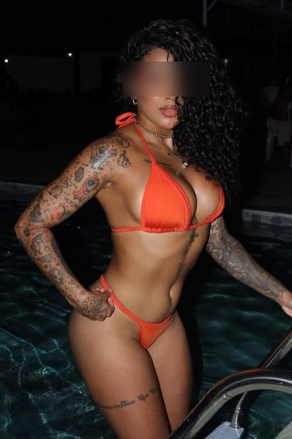 Claudia – Latina atrevida en Málaga centro