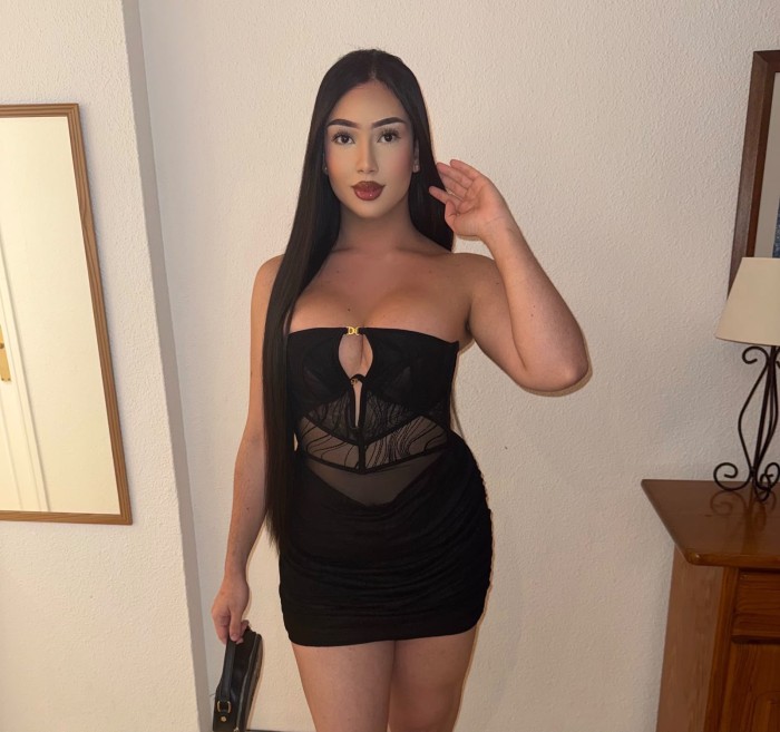 Trans espectacular fiestera en benidorm