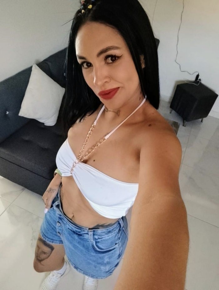 ARDIENTE SENSUAL CACHONDA DESEOSA DE SEXO
