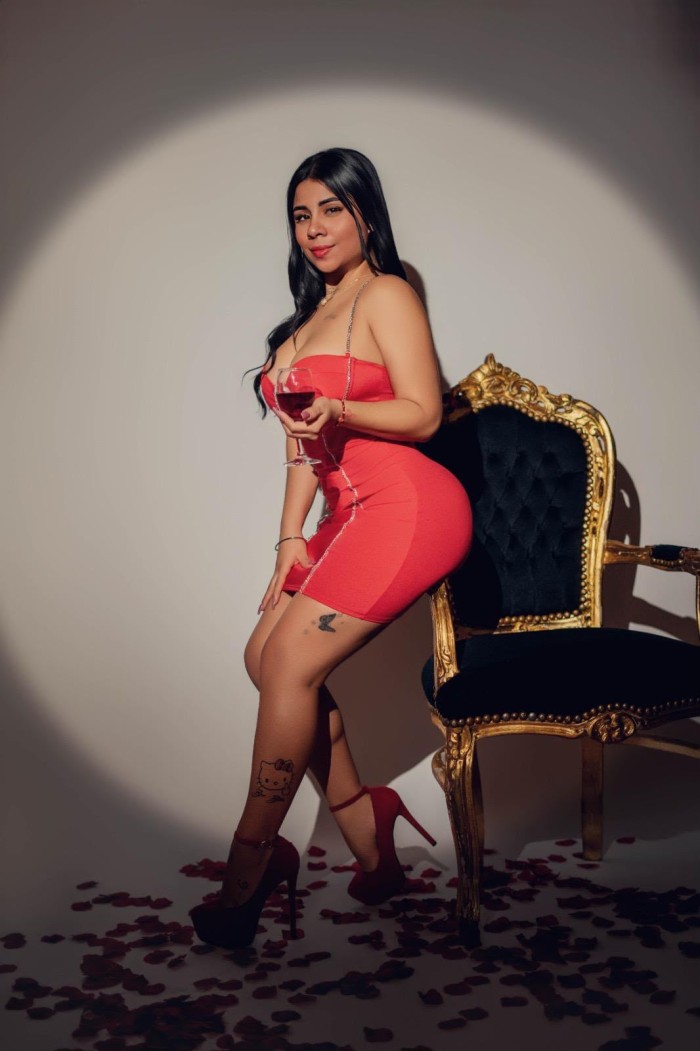 Dulce joven de 22 años nueva en la zona