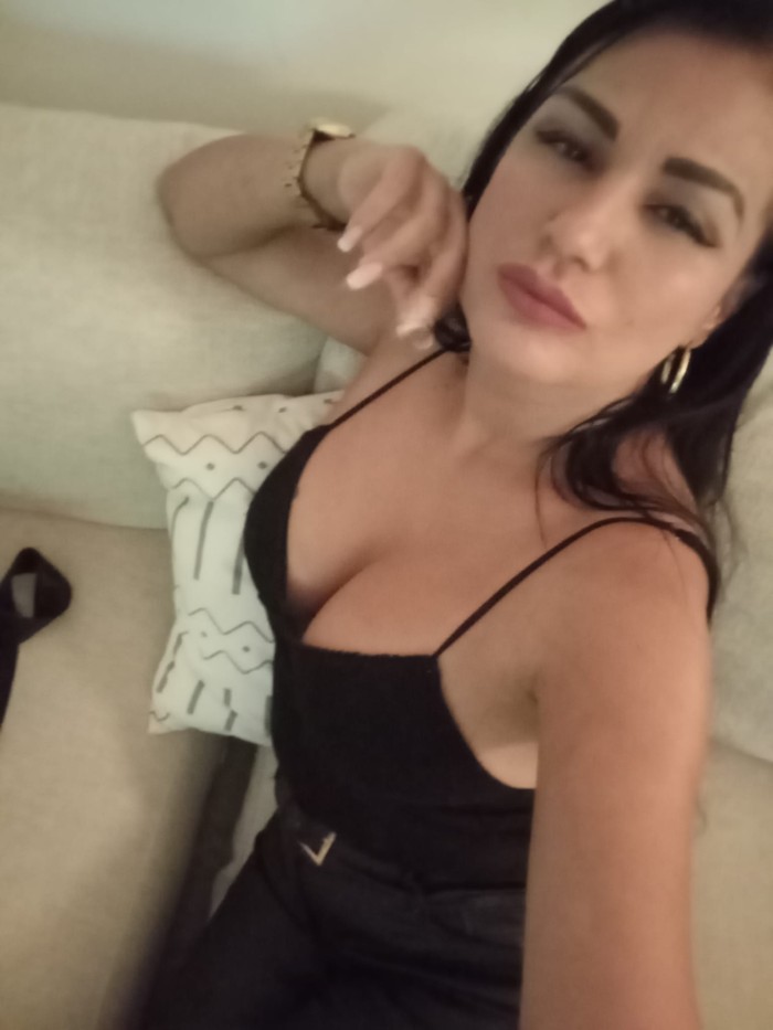 HERMOSA SENSUAL APASIONADA DESEOSA DE SEXO