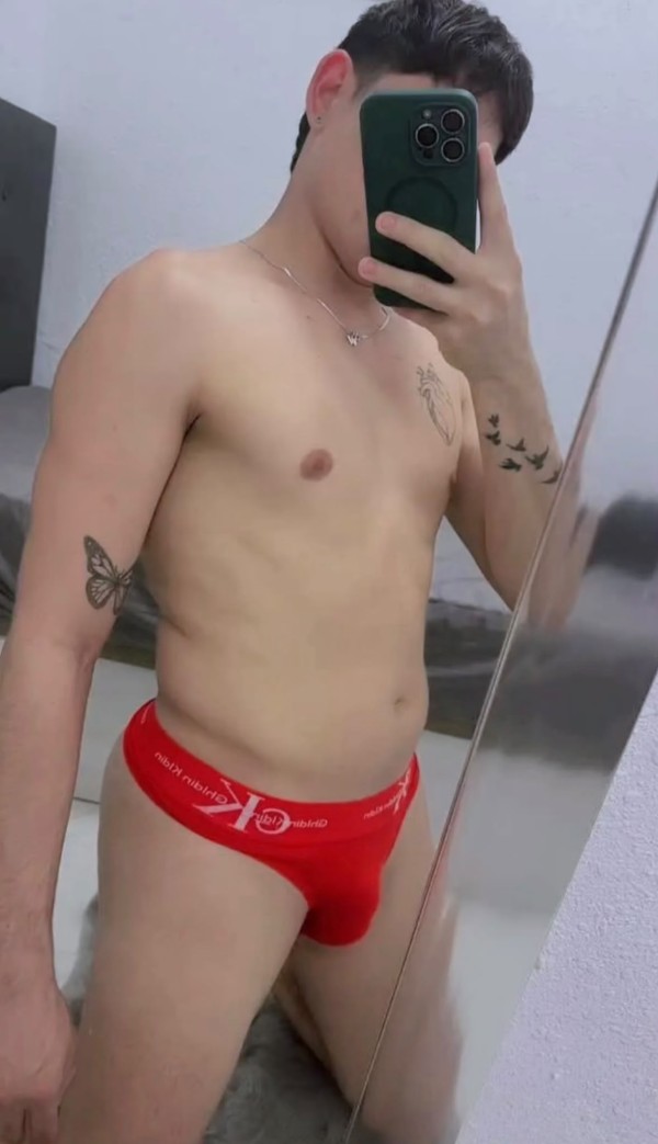 Fiestero dominante cachondo y muy sexy