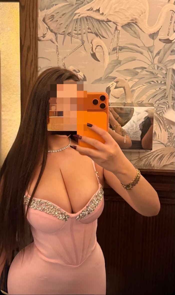 HOLA SOY NORA, QUIERES FOLLAR CONMIGO? LLAMAME