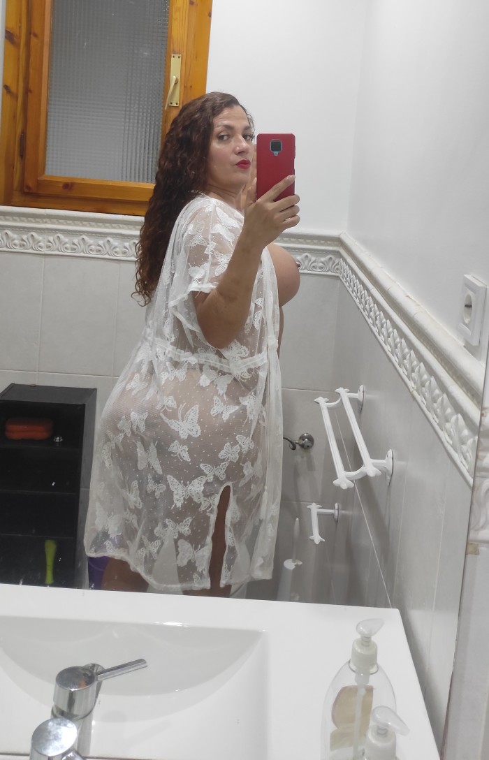 NIKOL TRANS FRANCES PROFUNDO,BESOS,MASAJES Y FIESTERA