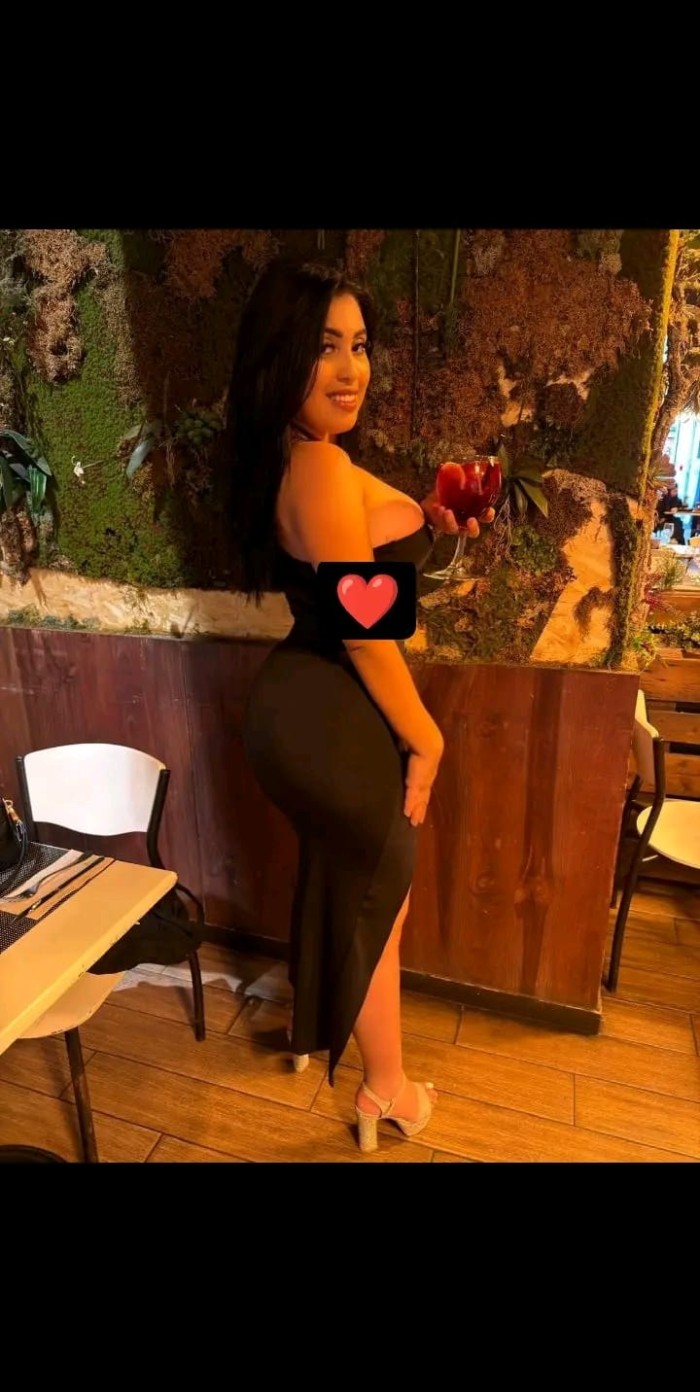 Fiesta con la exótica