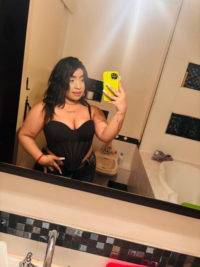 Mia jovencita encantadora y entregada
