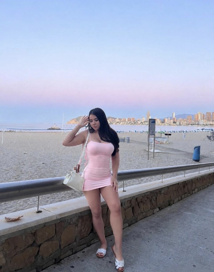 Colombiana super cachonda jovencita