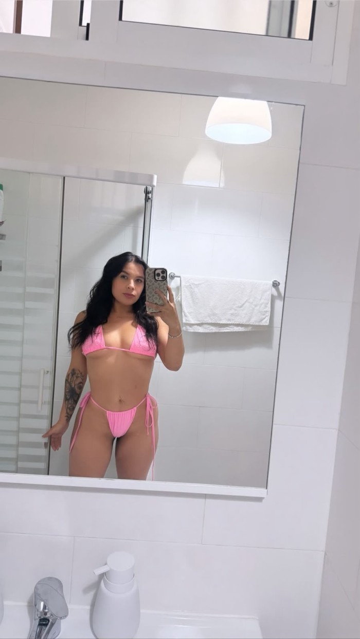 ESCORT COLOMBIANA CACHONDA ARDIENTE EN CADIZ CAPIT