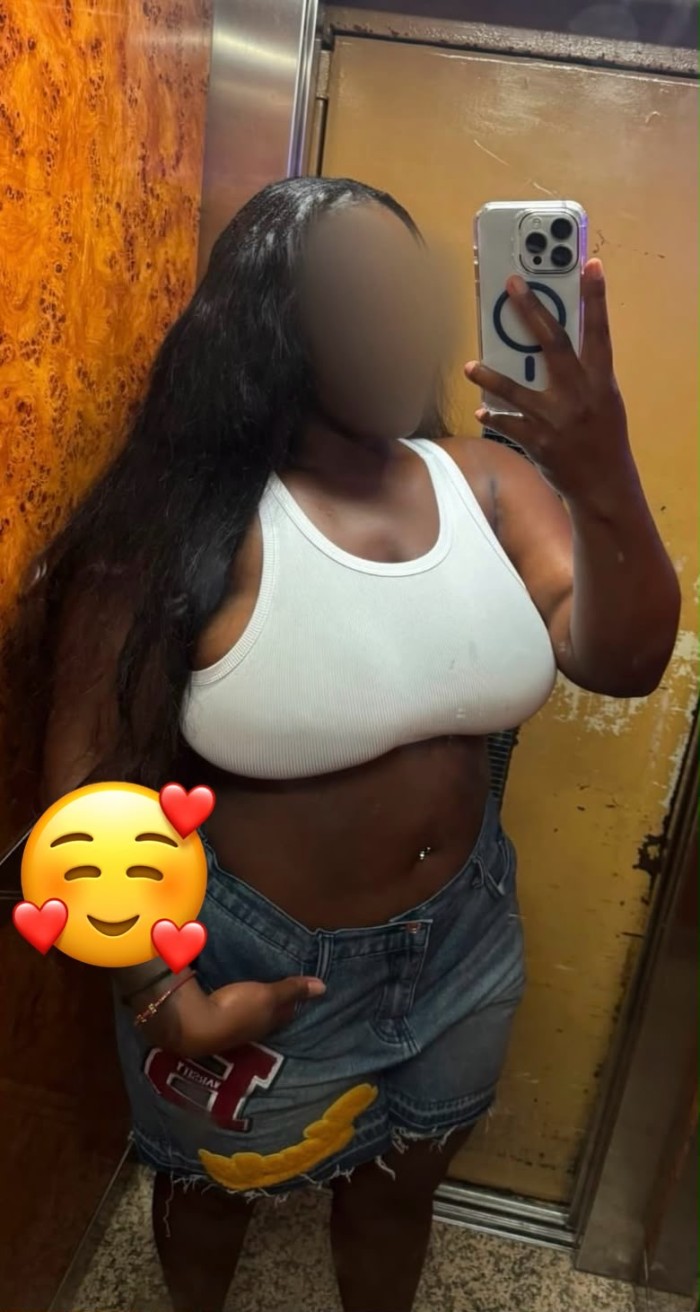 CARLA CHICA CARIÑOSA LLEGA EN TU CIUDAD
